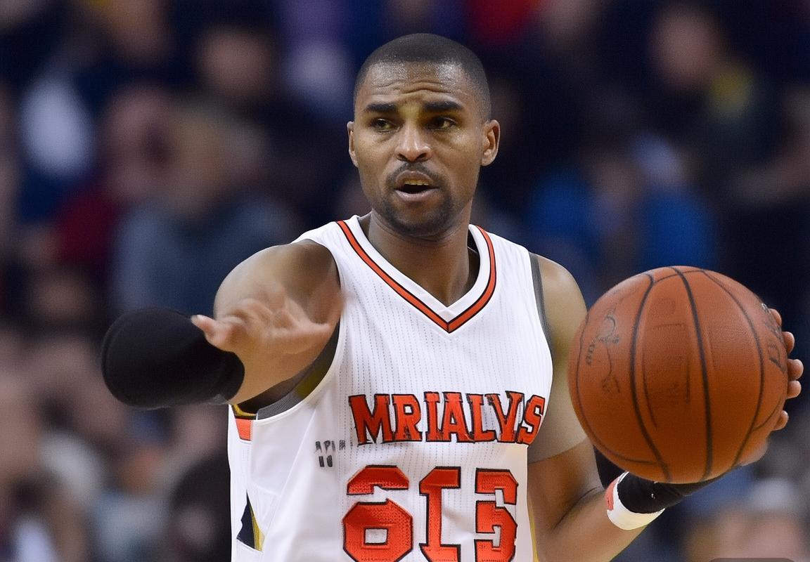 芝加哥公牛VS洛杉矶湖人：106平经典对决回顾