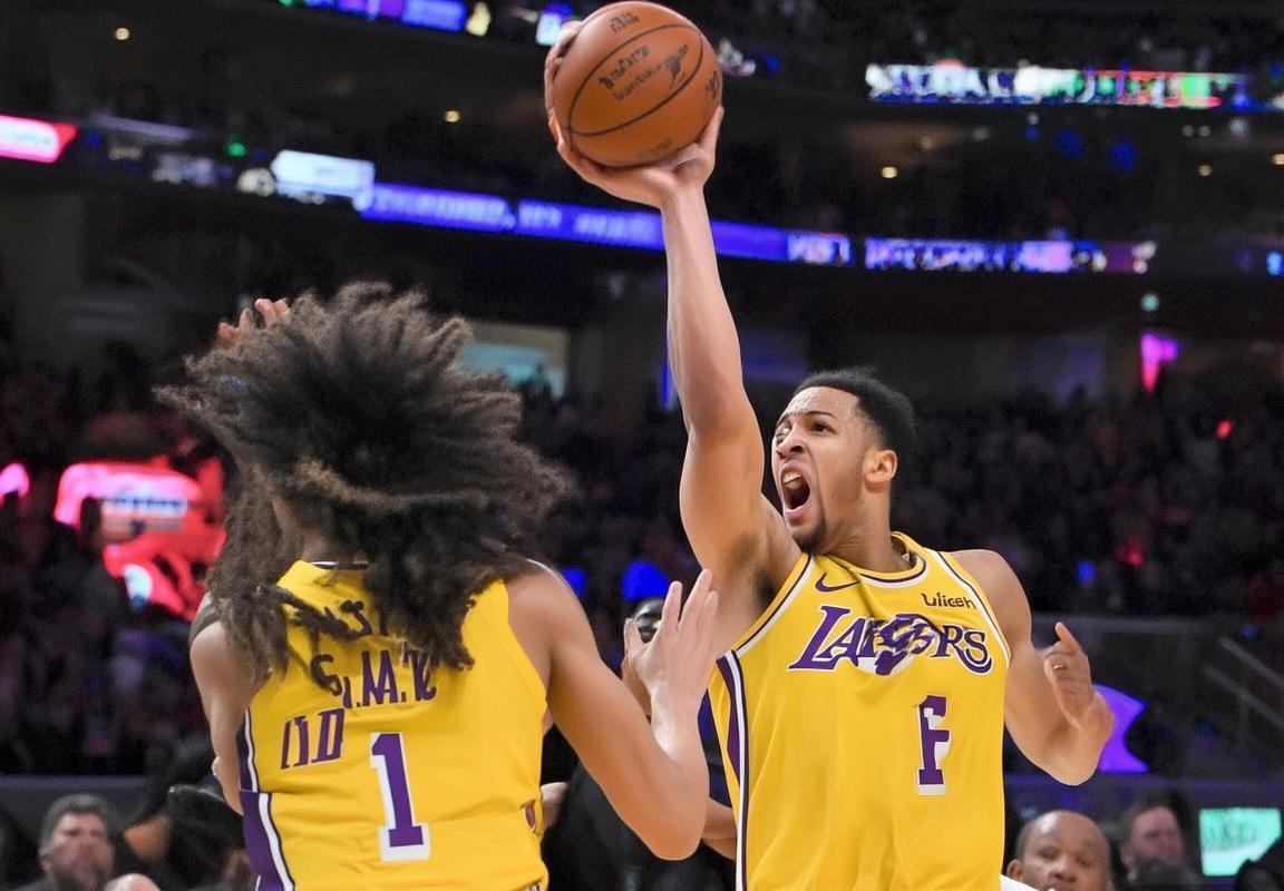 2018NBA经典对决：湖人骑士巅峰之战回顾(图3)