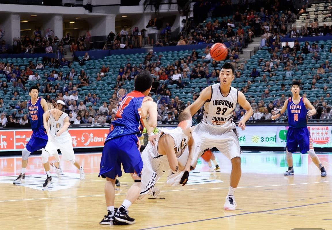 北京福建首节对决：战术交锋与球员风采盘点